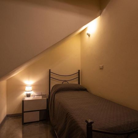 Via Cavour 19, Appartamento Del Conte إيغليزياس المظهر الخارجي الصورة