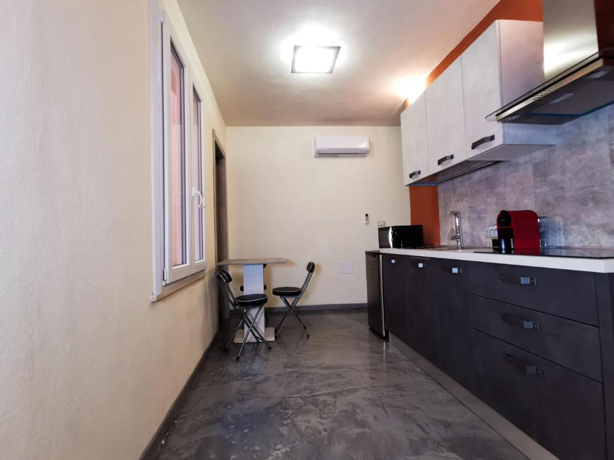 Via Cavour 19, Appartamento Del Conte إيغليزياس المظهر الخارجي الصورة